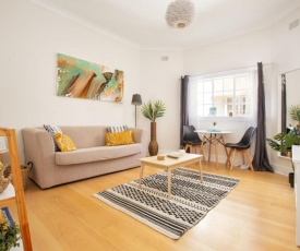 Cosy Couple’s Haven 10 Min Walk from Bondi Beach