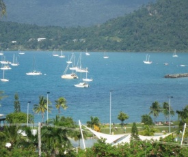 Waterview Airlie Beach