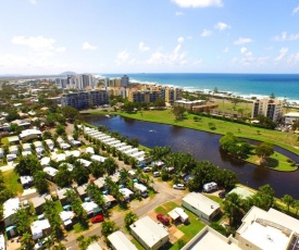 Alex Beach Cabins and Tourist Park