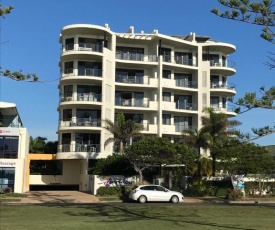 Meridian Alex Beach Apartments