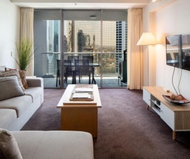 Amazing Brisbane CBD 2 Bedroom Apartment With River Views