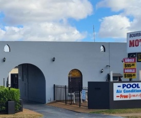 Bourbong St Motel