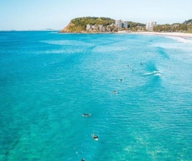 Beach Side Ocean Burleigh Heads 3 bedroom Family Accomodation