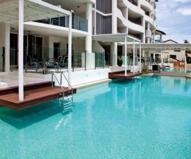 Waters Edge Apartment Cairns