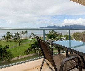 Cairns Oceanview at 181 The Esplanade (29)