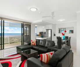 Cairns Luxury Waterfront Apartment