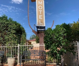 Charleville Motel