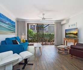 Cobden Court Unit 2 - Airconditioned unit in a beachside position Rainbow Bay