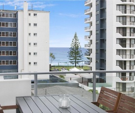 Eden Apartments Unit 502 - Luxury 2 bedroom apartment close to the beach