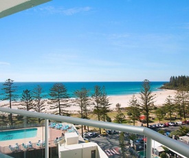 Ocean Plaza Unit 835 - Beachfront in Central Coolangatta