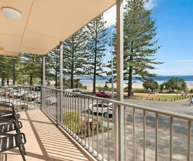 Pacific View unit 3 - Balcony with ocean views Beachfront Rainbow Bay Coolangatta