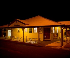 Club Boutique Hotel Cunnamulla