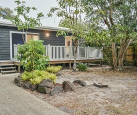 Currimundi Beach House - 1min to Currimundi Lake & Beach