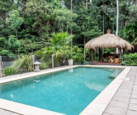 Noosa Rainforest Escape - Asian Influences