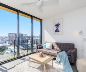 KOZYGURU FORTITUDE VALLEY AMAZING VIEW 2BED APT + FREE PARKING QFV010