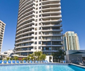 Surfers International Apartments