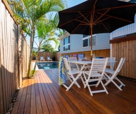 Hume Street 22, Golden Beach