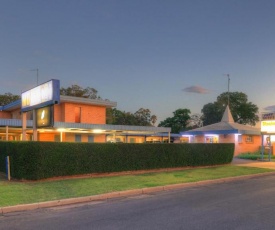 Binalong Motel