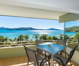 Lagoon Beachfront Lodge 201 on Hamilton Island by HamoRent