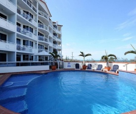 2 Bedroom Alex Unit - Ocean, Pool and Park Views