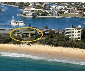 Illawong Inn 2 - Two Bedroom Unit on Mooloolaba Spit