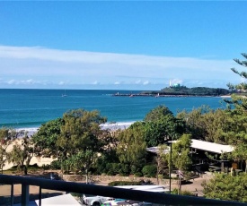 Mooloolaba Beachfront Apartment