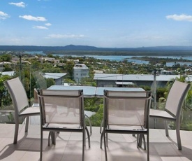 Noosa Penthouse close to Hastings Street - Unit 2 Vue, 28 Edgar Bennett Ave