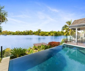 22 Noosa Parade