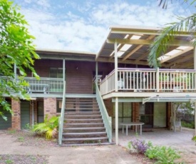 33 Cooloola Drive - Rainbow Beach, Walk to the beach, pet friendly