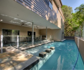 36 Satinwood Drive - Rainbow Shores - Stunning, Modern Beach House, walk to beach