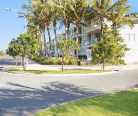 Unit 105 Plantation - Rainbow Beach, Plantation Resort, Second Floor, Aircon, Pool, Spa