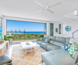 Unit 6 Rainbow Sea - Rainbow Beach, Amazing Ocean Views, Aircon, Wi-Fi, Pool, Walk to Beach