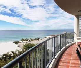 Panoramic ocean views of Sunshine Beach Unit 5 Vista Pacific 12 Bryan Street