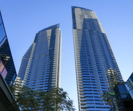 Circle On Cavill Surfers Paradise Apartments-Holiday Paradise