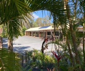 Tin Can Bay Motel