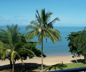 Beachfront Apartments on Trinity Beach