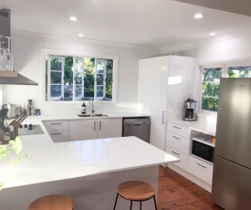 4 bedroom house - Walk to Southbank