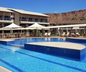 Crowne Plaza Alice Springs Lasseters, an IHG Hotel