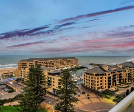 Glenelg Skyline Beachfront Penthouse, Adelaide