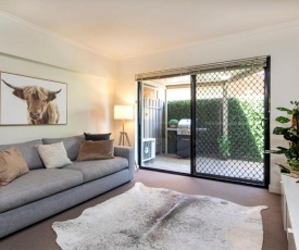 Stylish 3 bed, 300m to the beach Wifi, Parking, Glenelg South