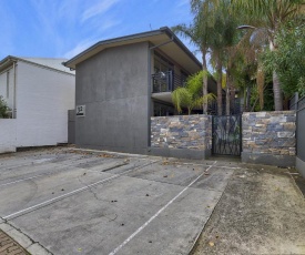 Nth Adelaide Studio Apt With Reverse Cycle Aircon