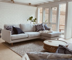 The Loft - beautiful central Barossa apartment