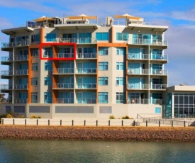 Wallaroo Marina Luxury Apartment