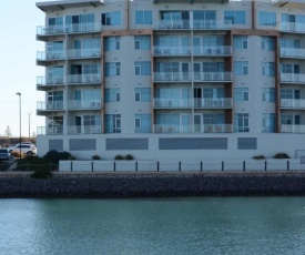 Wallaroo Marina Stayz