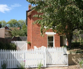 Annies Garden Cottage