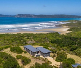 Cloudy Bay Beach House