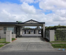 Beaconsfield Lodge Motel