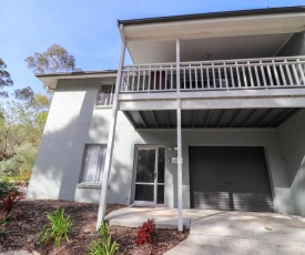 Blackbutt Family Loft Townhouse