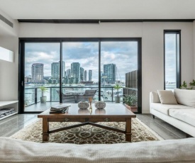 Luxury Waterfront 4BDR Townhouse with Amazing Views