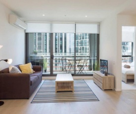 Scarlett · Docklands Delight Balcony, Gym & Pool